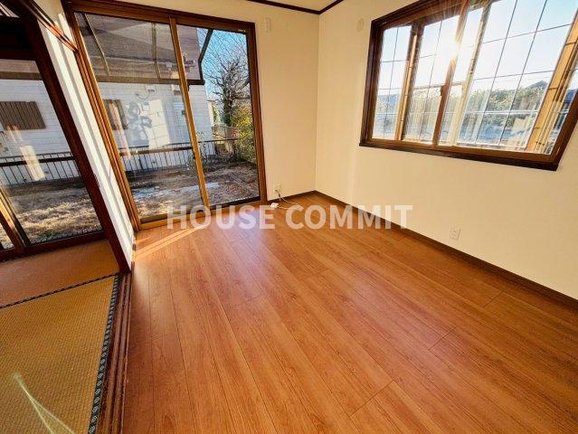 七栄　中古戸建の居間・リビング