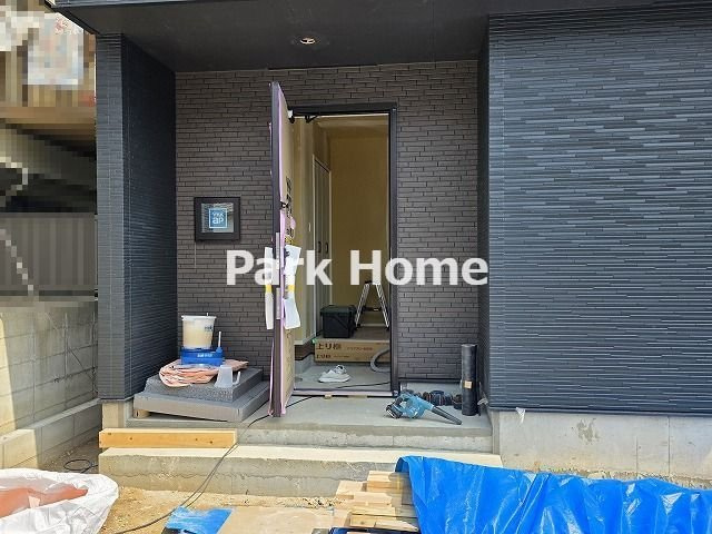 高知市城北町 ‐1棟1- 新築戸建ての玄関|2026.3月：建築中