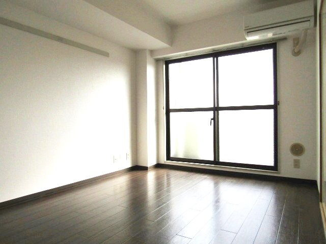 弘明寺パークコートの居間・リビング