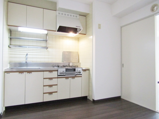弘明寺パークコートのキッチン