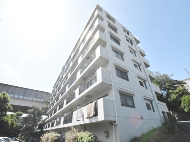 弘明寺パークコートの外観