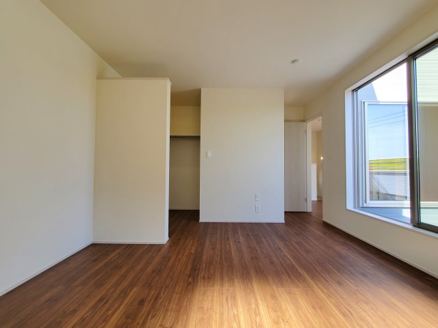 三郷市　彦糸1丁目　新築戸建　全6棟の洋室|施工例です