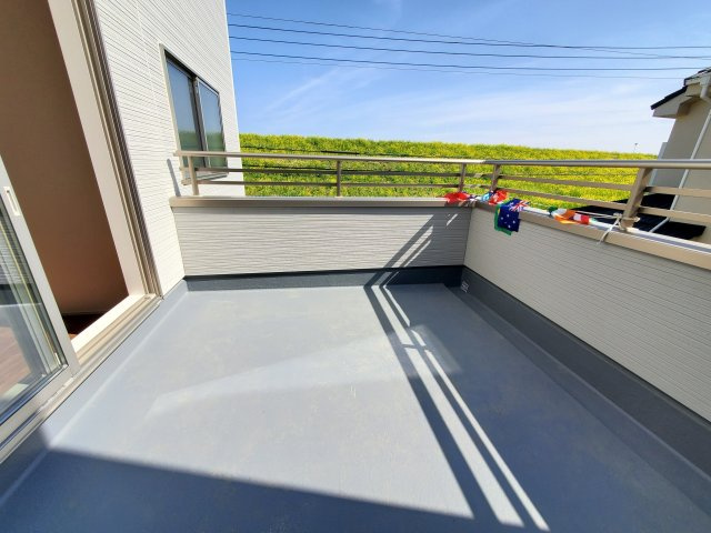 三郷市　彦糸1丁目　新築戸建　全6棟のバルコニー|施工例です