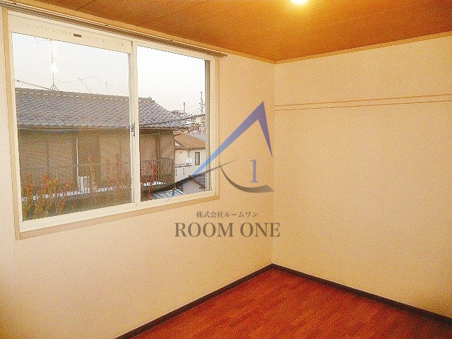 ヤヨイユーの居間・リビング|洋室のお部屋です。