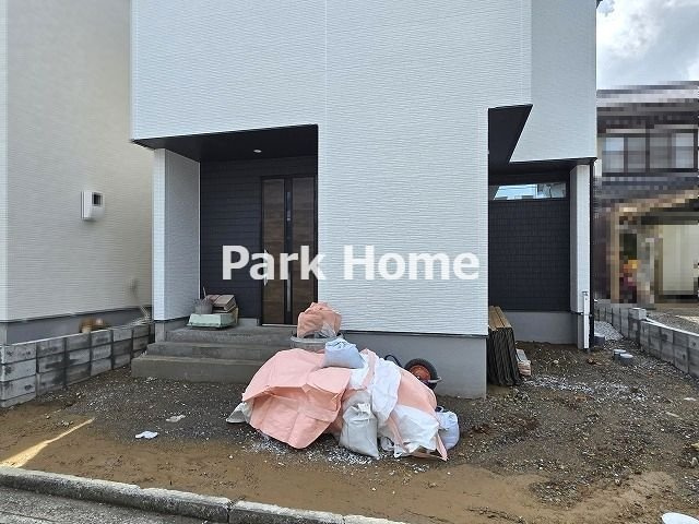 高知市福井東町 -3期2棟1-　新築戸建ての外観|1号地　2026.3月：建築中