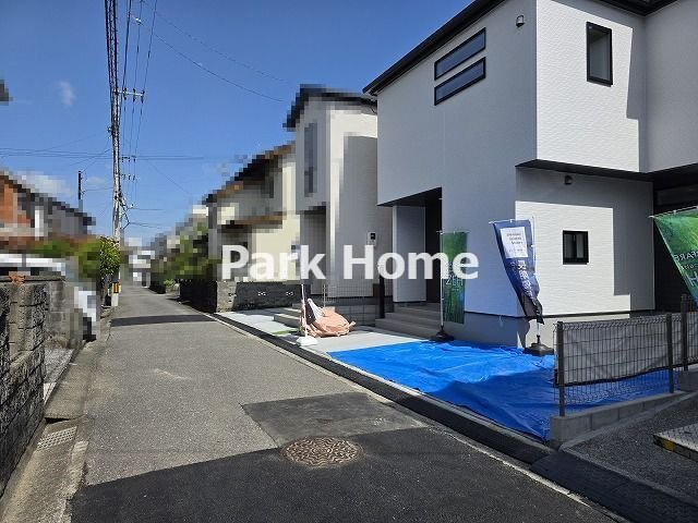 高知市福井東町 -3期2棟1-　新築戸建ての外観|1号地　2026.4月：建築中