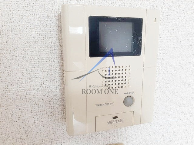 ラヴィアンローズのセキュリティ|モニター付きインターホンです。