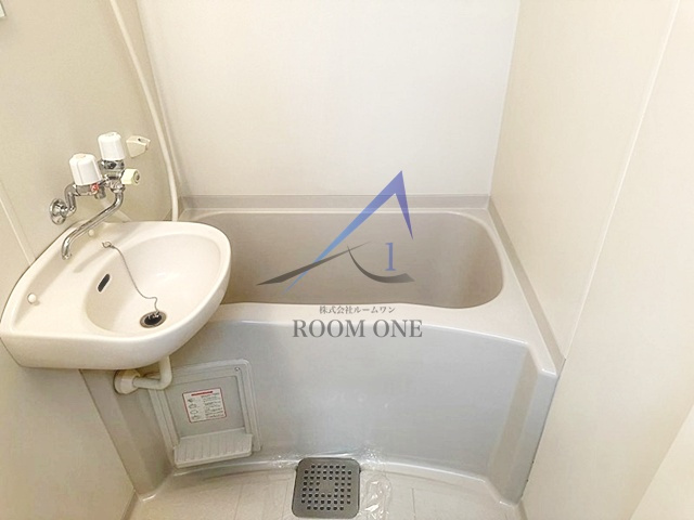 ノーチラス神田の浴室|お風呂です。