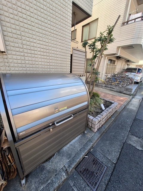 ラスールのその他共用部分|★敷地ゴミストッカー★