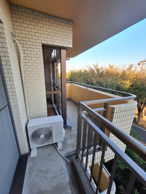 ハビタスミヤタのバルコニー|３階南向き日当たり良好のバルコニー