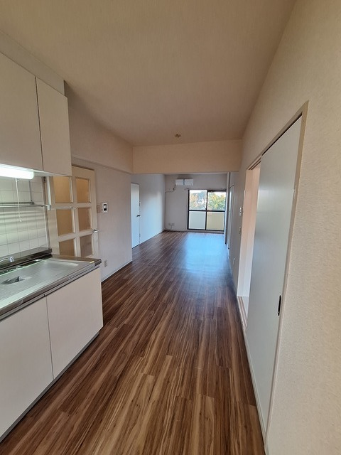 ハビタスミヤタの居間・リビング