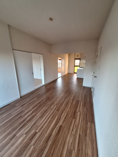 ハビタスミヤタの居間・リビング|ゆとりのリビング１３．２帖