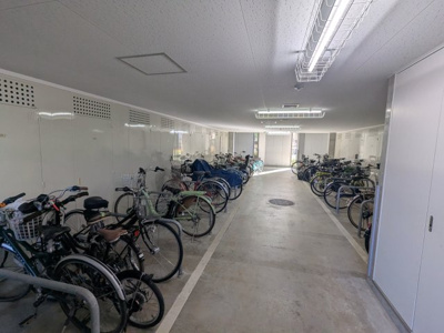 【駐輪場】 | ジオ彩都のぞみ丘ガーデンコートB棟 | 駐輪スペース（雨に濡れません）