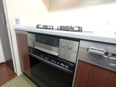  | ジオ彩都のぞみ丘ガーデンコートB棟 | ■システムキッチン・食器洗い乾燥機付き
■ディスポーザー（2023年に交換されています）■平成25年4月にクロス貼替・ウォシュレット交換・ガス台オーブン交換済