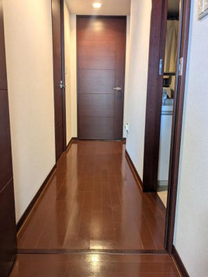 【その他】 | ジオ彩都のぞみ丘ガーデンコートB棟 | ■玄関には、ゆとりのサイズのシューズボックスがあります。大型なのでかなりの収納力がありますよ。