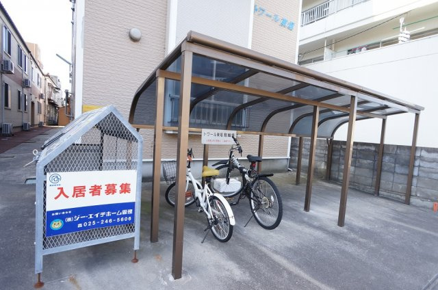 【その他共用部分】 | トワール東堀 | 駐輪場