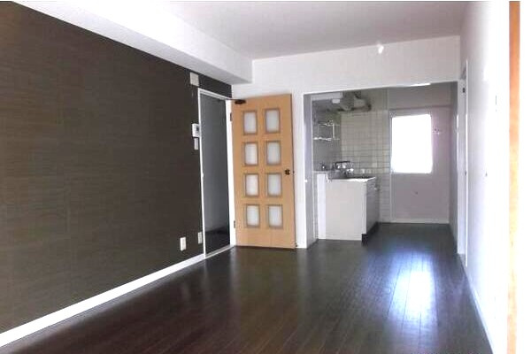 エステート藤薮の居間・リビング