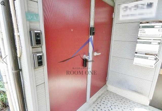 ヴィラ三條のエントランス|エントランスです。