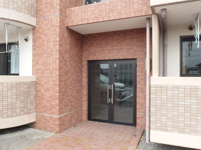 ドミールＴＦのエントランス