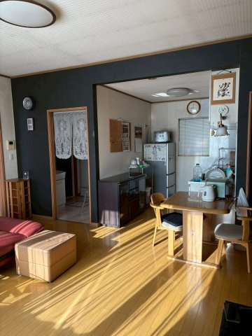 中古住宅（店舗付き）　帯広市東5条南21丁目の居間・リビング