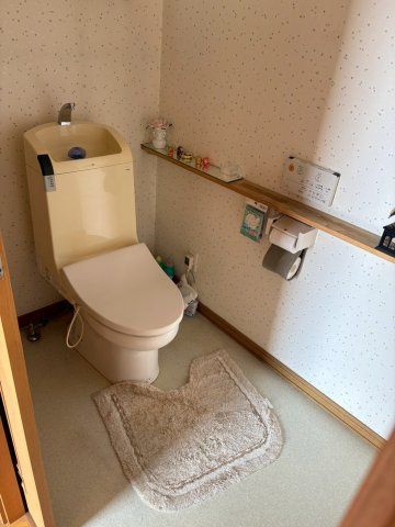※商談中※　中古住宅（店舗付き）　帯広市東5条南21丁目のトイレ
