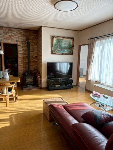 中古住宅（店舗付き）　帯広市東5条南21丁目の居間・リビング