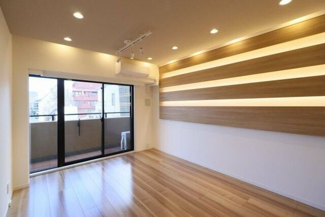 ラ・フォルム神楽坂の居間・リビング