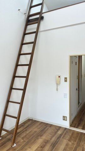 ロイヤルシャトー藤井寺Ⅱの内装