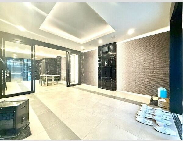 エスリード名古屋サザンプレイスの玄関