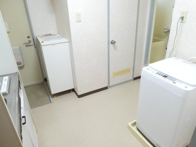 鶴居荘A棟のその他