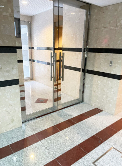 【エントランス】