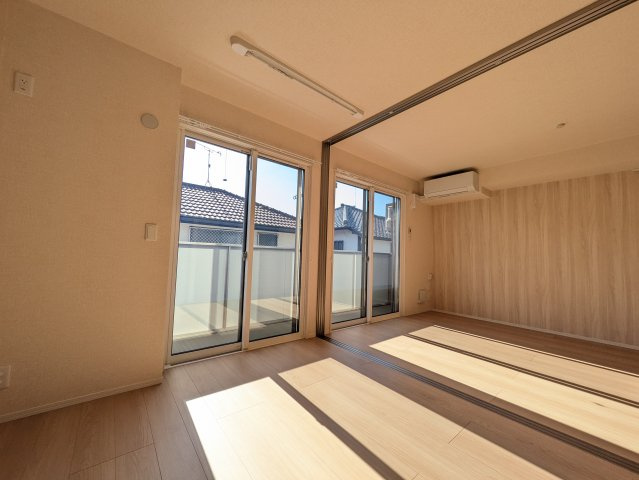 センチュリーハイムすみよし台 Ⅵの洋室