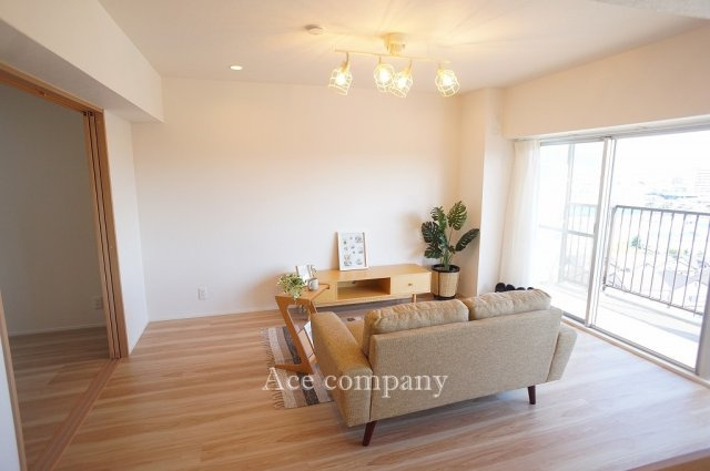 【居間・リビング】 | ハイム鴻池 | 【LDK：15.6帖】