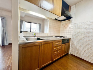 【キッチン】 | レックスガーデン堺東 | 開放感ある対面キッチン♪家族を身近に感じる暖かいお家ですね♪