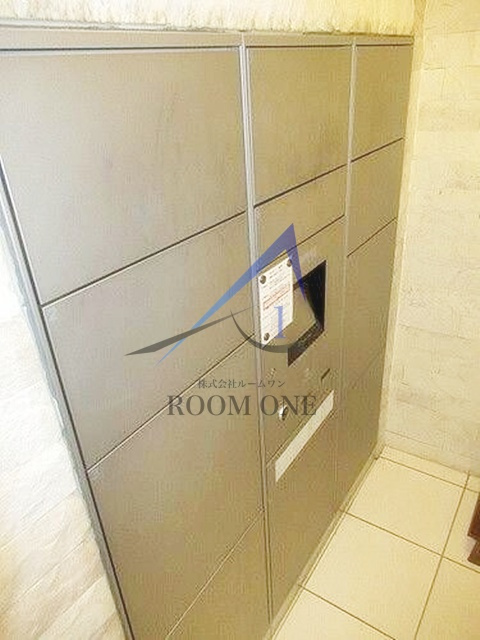 カテリーナ代々木プレイスのその他共用部分|宅配ボックスです。