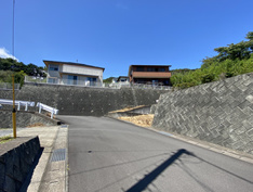 熱海市　伊豆山の前面道路含む現地写真
