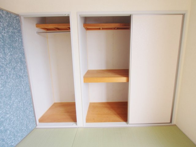 フォーレス日の出 Aの収納