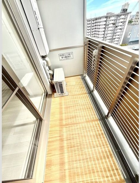 エスリード鶴舞グランパークスのバルコニー
