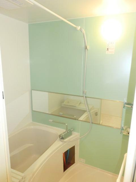 イリゼ松庵の浴室|★浴室追焚＆浴室乾燥付きです♪