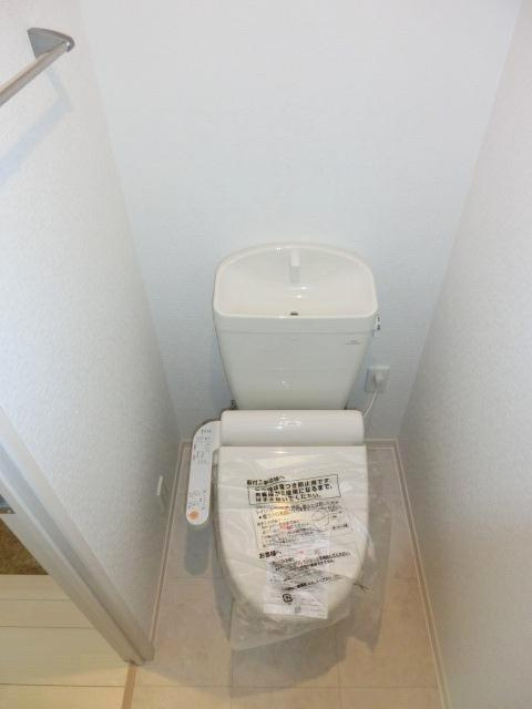 イリゼ松庵のトイレ|★ウォシュレット付トイレです♪