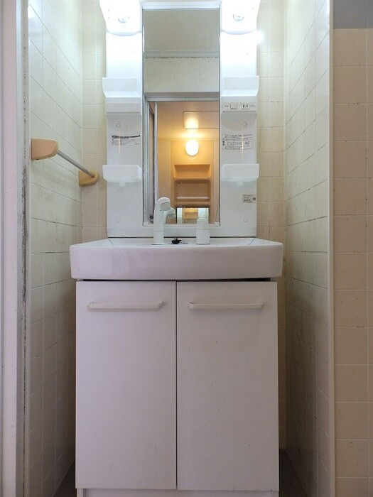 ゼフィランテスC棟の洗面所