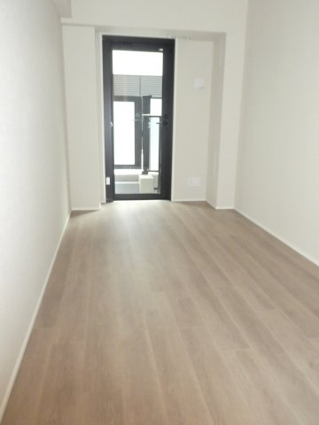 2F一部屋で静かな住戸です。
