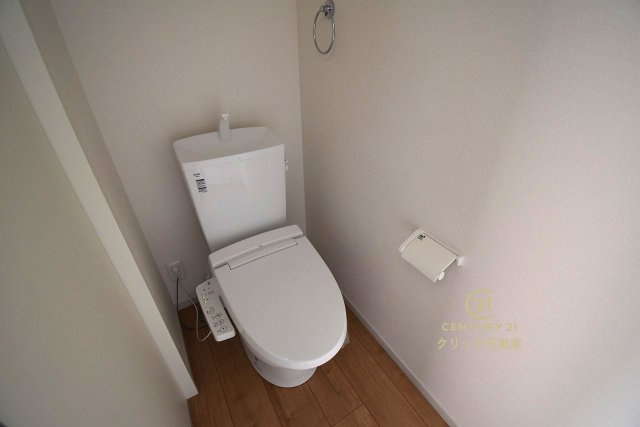 Grace　日立市東大沼町　1期 　限定1棟！のトイレ|毎日使う空間と機能だから、いつまでも清潔なスペースであってほしいのがトイレです。お掃除しやすいシンプルなデザインです。