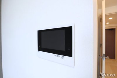 【セキュリティ】 | メイクス新栄 | モニター付きインターホンです