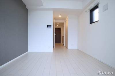 【居間・リビング】 | メイクス新栄 | こちらのリビングで趣味の時間をお楽しみください