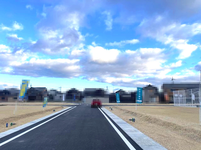 大津市本堅田2丁目分譲地（22号地）の前面道路含む現地写真