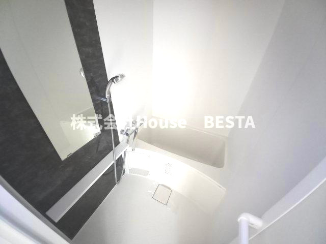 プレサンス神戸水木通ルミエスの浴室