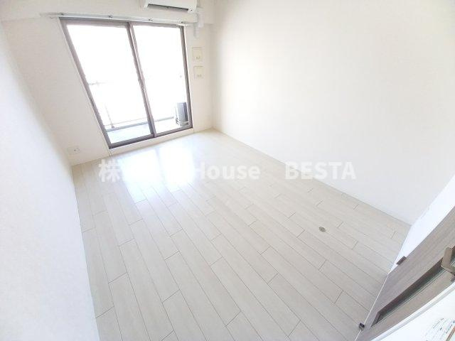 プレサンス神戸水木通ルミエスの居間・リビング