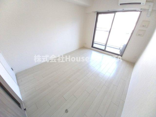 プレサンス神戸水木通ルミエスの寝室