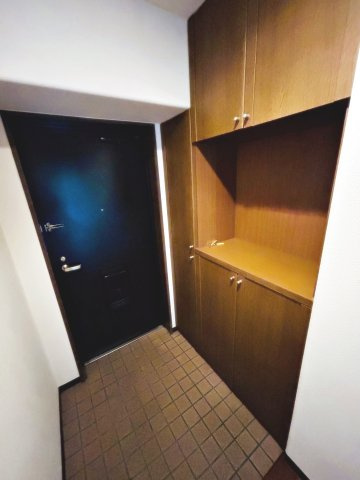 リバティパレスの玄関
